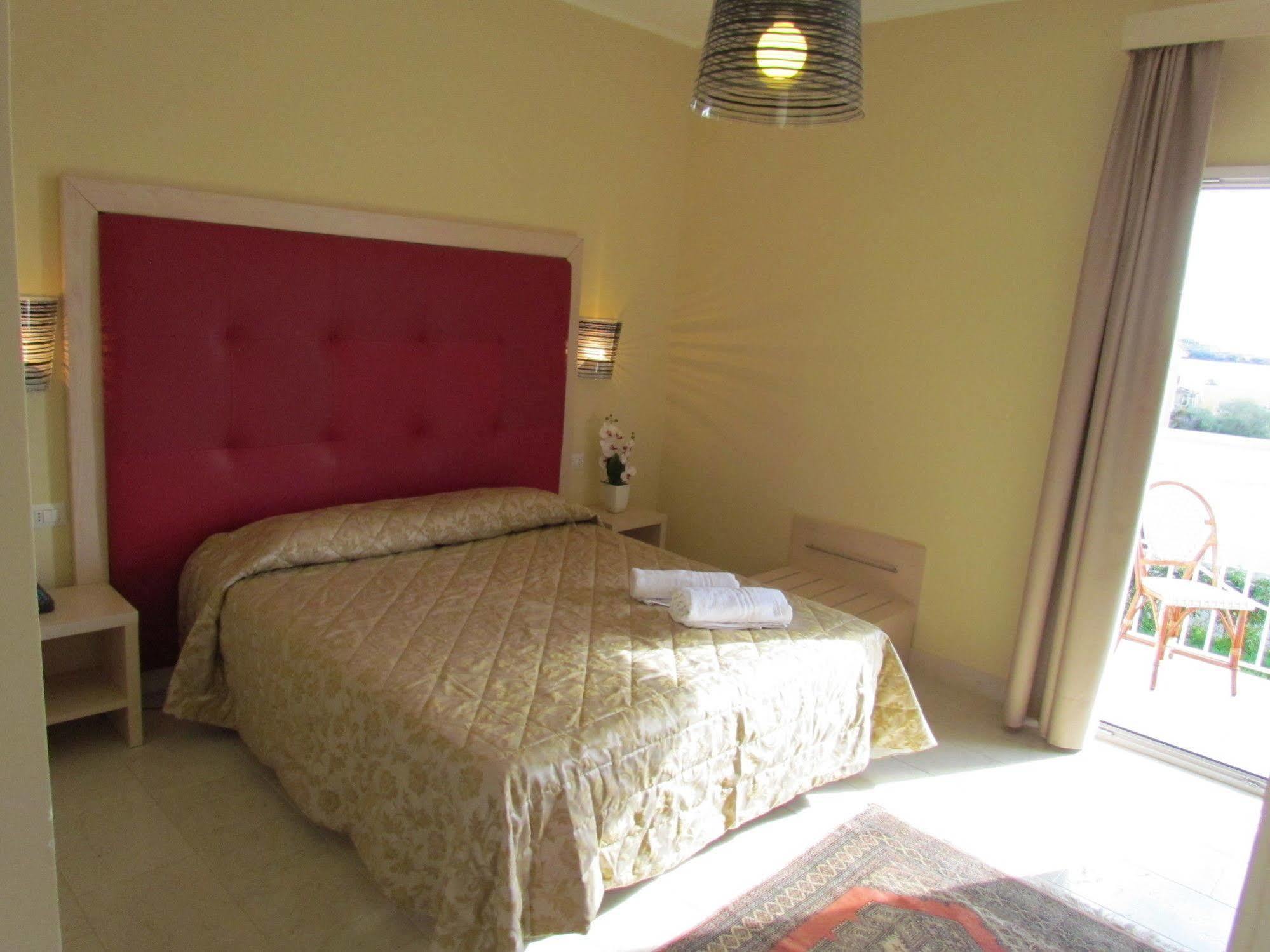 Hotel Sole LMP Buitenkant foto